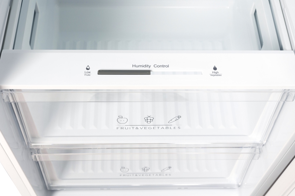 Встраиваемый холодильный шкаф GRAUDE IK 180.0