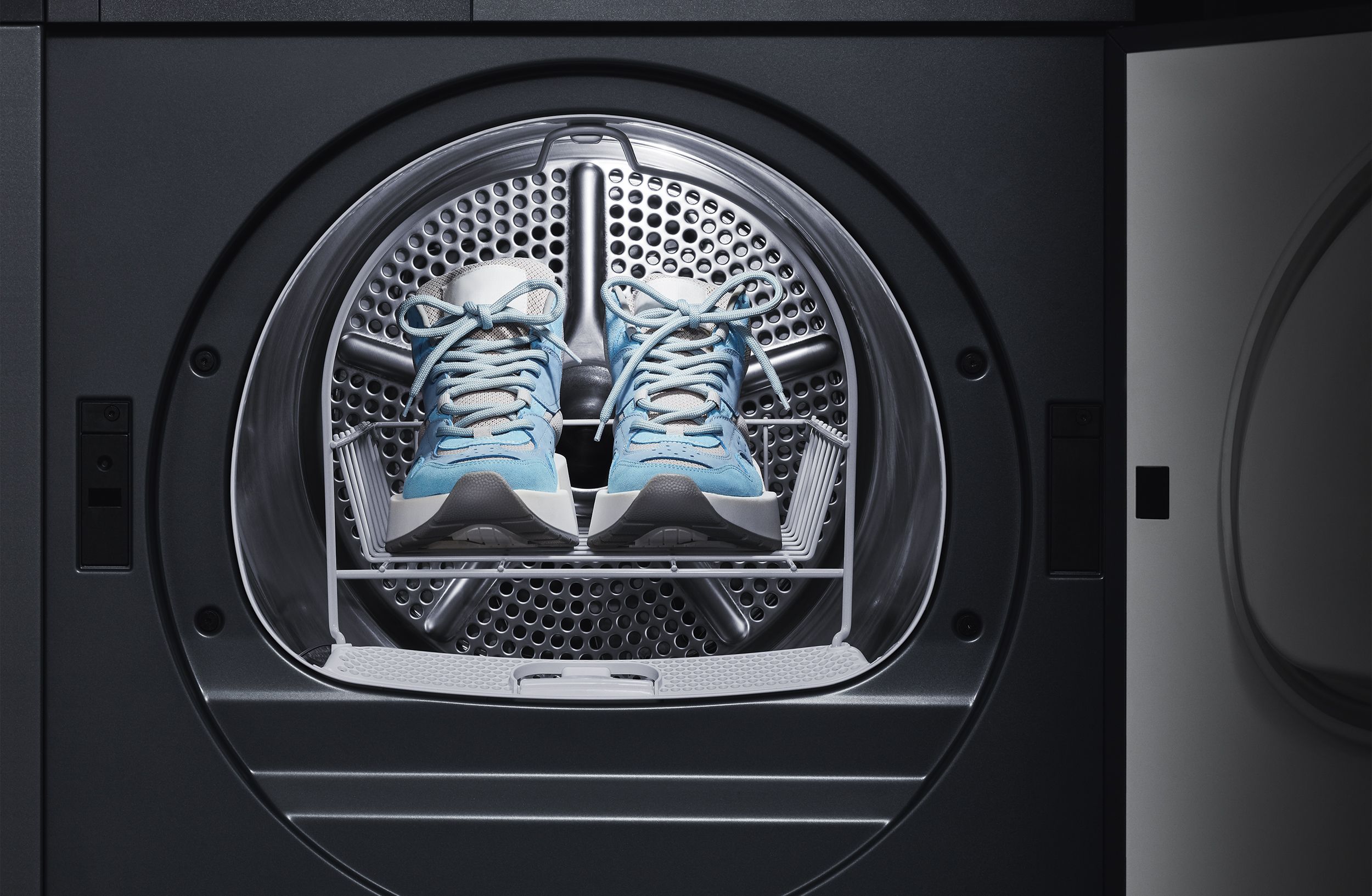 Сушильная машина Schulthess Spirit 650 Anthracite (левая)