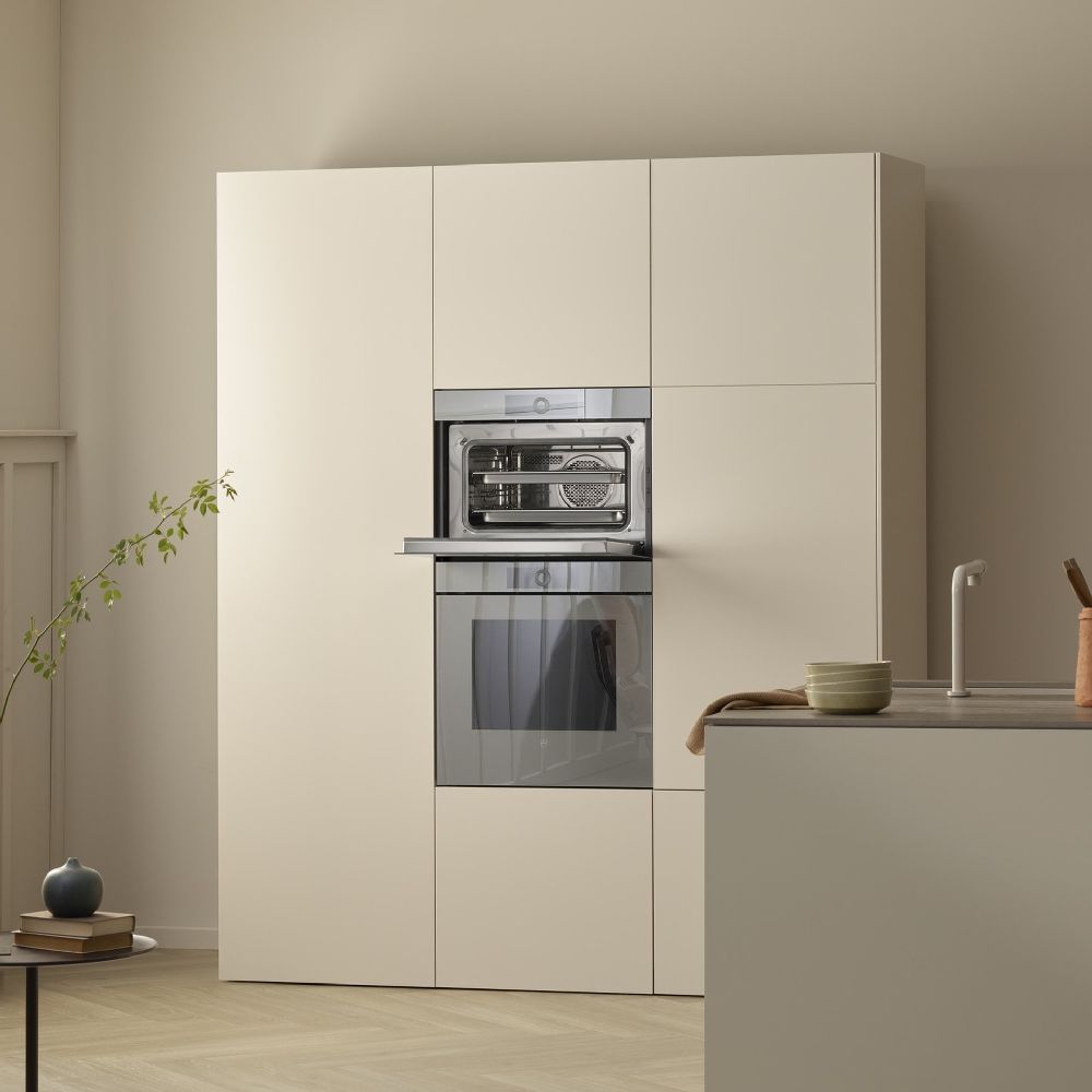 Паровой шкаф V-ZUG CombiSteamer V6000 45M PowerSteam черное стекло CSM6T-23041