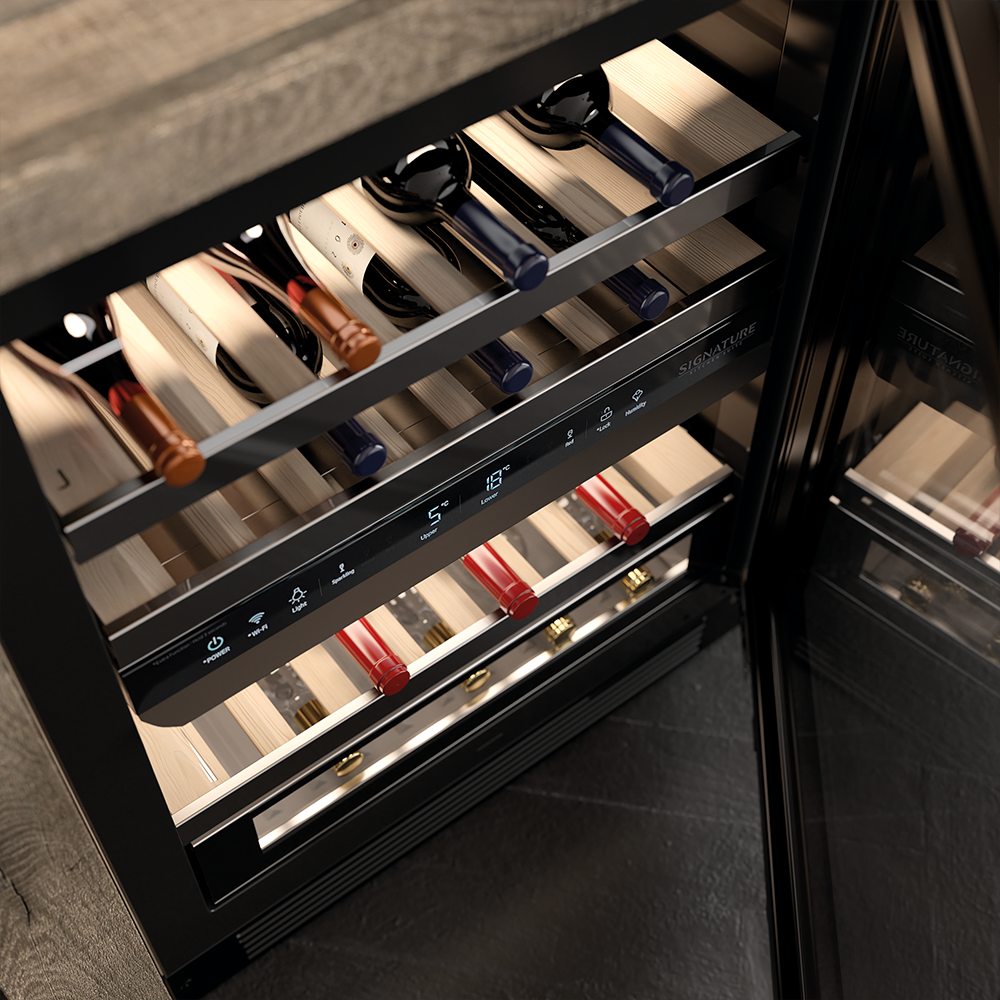 Винный шкаф встраиваемый под столешницу Signature Kitchen Suite SKSUW2401G Push to Open