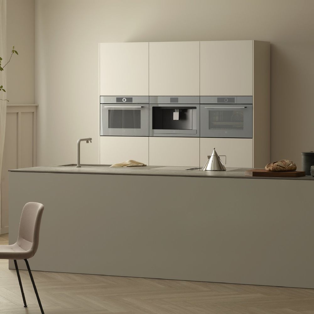 Паровой шкаф V-ZUG CombiSteamer V6000 45M PowerSteam черное стекло CSM6T-23041