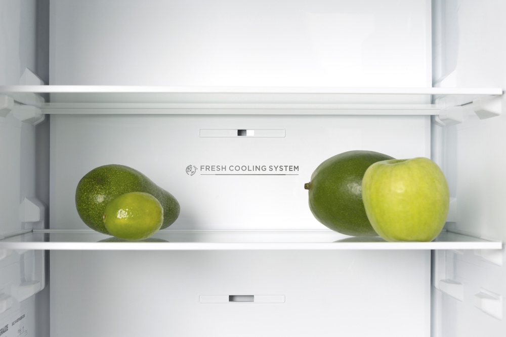 Встраиваемый холодильный шкаф GRAUDE IK 180.0